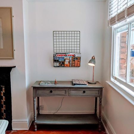 Luxury Townhouse In Town Centre, Views, River Walk, Free Parking Shrewsbury Dış mekan fotoğraf