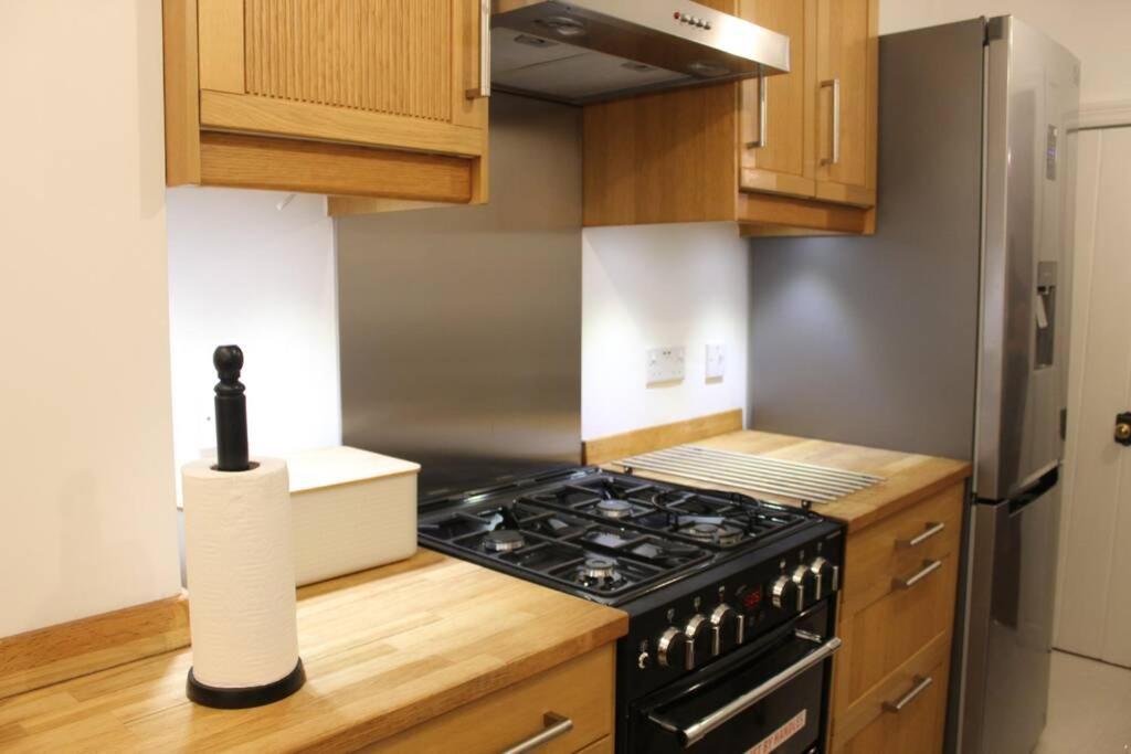 Luxury Townhouse In Town Centre, Views, River Walk, Free Parking Shrewsbury Dış mekan fotoğraf