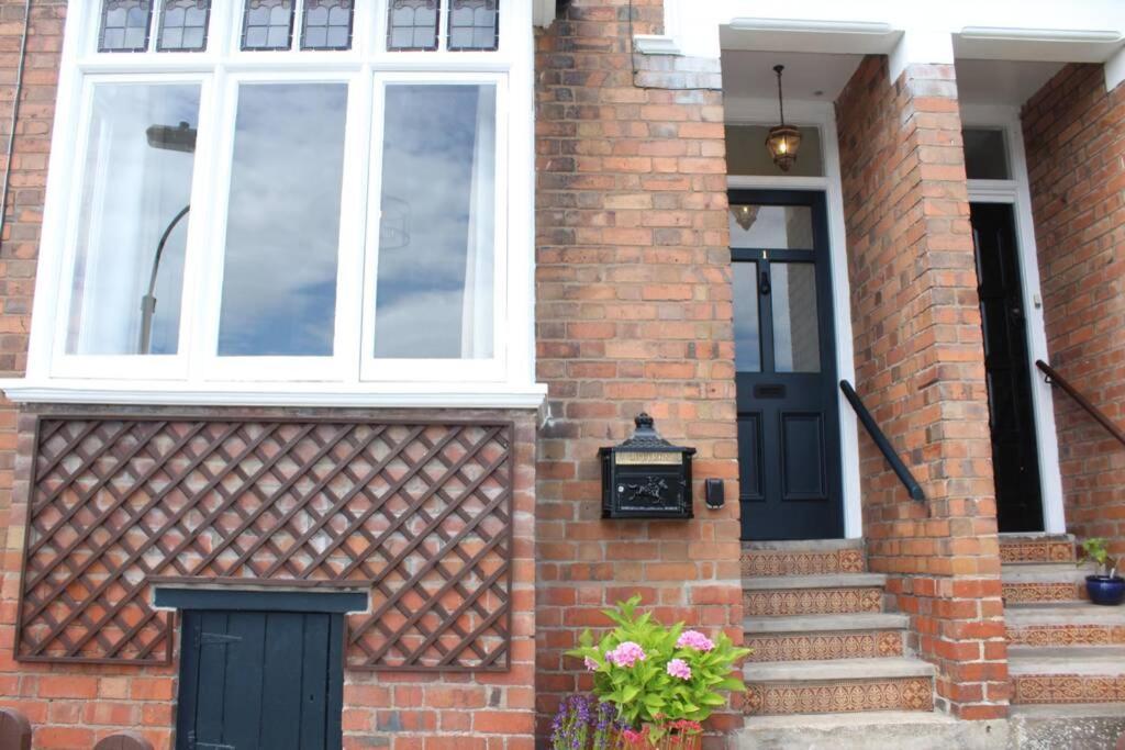 Luxury Townhouse In Town Centre, Views, River Walk, Free Parking Shrewsbury Dış mekan fotoğraf