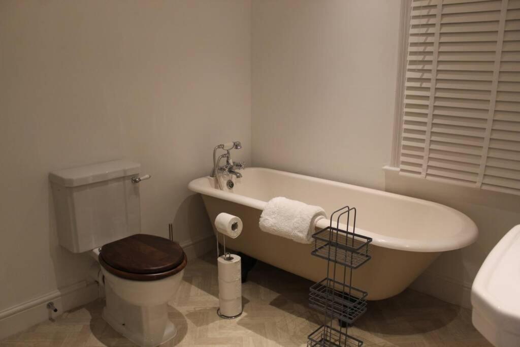 Luxury Townhouse In Town Centre, Views, River Walk, Free Parking Shrewsbury Dış mekan fotoğraf